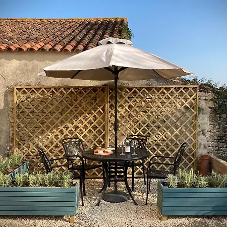 בית נופש Bumblebee Vouillé-les-Marais